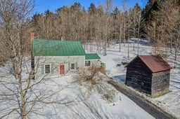 Riverside Cottage on the Ottauquechee River - Image 2