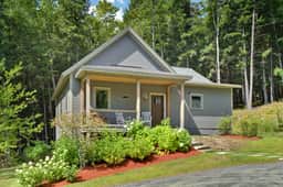 Quechee Home with Fireplace & Quechee Club Access - Image 5