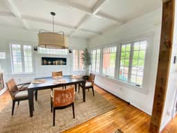 Hummingbird Cottage with Park Views, Pet-Friendly - Image 2
