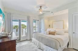 Amor by the Sea Studio with Pool & Lake Views - Image 4