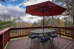Townhome with Fireplace & Hill Views, Saltbox - Image 3