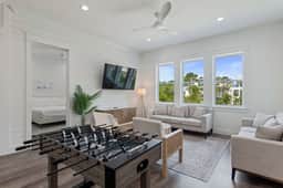 Seagrove Palace with Pool Waterfall, Walk to Beach - Image 4