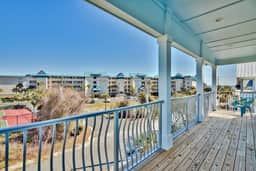Atlantis Estate with Pool, Walk to Beach & Hot Tub - Image 4