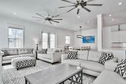 Atlantis Estate with Pool, Walk to Beach & Hot Tub - Image 3