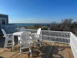 Above It All Condo with Rooftop Deck & Bay Views - Image 3