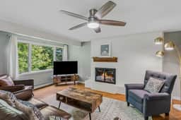 Ski-Access Townhouse with Mountain Views, Kingswood - Image 3