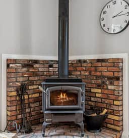 Renovated Condo with Fireplace, Mill Run - Image 4