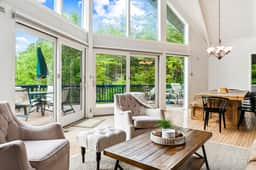 Luxe Mountainside Home with Panoramic Valley Views - Image 5
