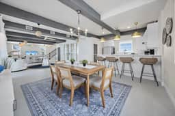 Beachfront Home, Pool Table, BBQ & Beach Access - Image 5
