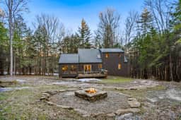 Twin Peaks Saltbox with Sauna, Pet-Friendly - Image 5