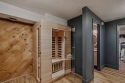 Twin Peaks Saltbox with Sauna, Pet-Friendly - Image 3