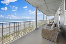 Beachfront Home, Pool Table, BBQ & Beach Access - Image 2