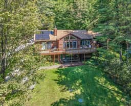 Highland Ridge House with Game Room & Large Deck - Image 2