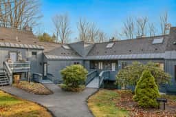 Ski-In/Ski-Out Condo with Big Back Deck, Kingswood - Image 4