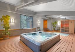 Quechee House with Hot Tub, Sauna & Club Access - Image 3