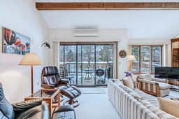 Townhome with Brick Fireplace & Loft, Landmark - Image 4