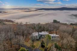 Condo near Ski Hill with Club Access, Kingswood - Image 2