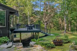 Fox Crossing House with Large Deck & Fire Pit - Image 4