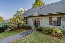 Condo with Fireplace & Golf Views, Sugar Hill - Image 4