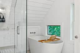 Hillside Farmhouse, Updated & Pet-Friendly - Image 4