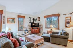 Condo near Quechee Village & Trails, Mill Run - Image 5