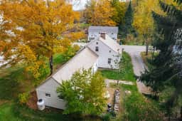Antique Farmhouse, Walk to South Woodstock Village - Image 5