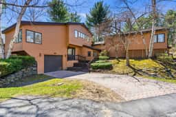 Sauna Condo with Golf Views, Coach Road - Image 2