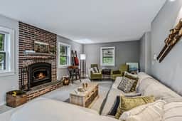 House on Private Acres with Fire Pit, Quechee - Image 2
