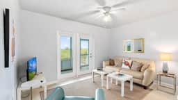Beachfront Apartment with Screened Porch & Deck - Image 2