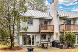 Condo above Quechee Village with Golf Views, Windsor - Image 4