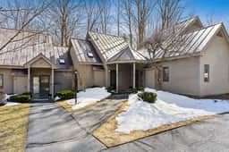 Condo with BBQ, Newton Village - Image 4
