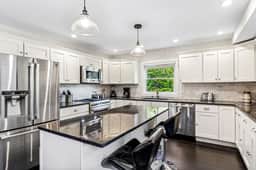 Quechee House with Dream Kitchen & Club Access - Image 3