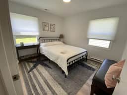 Cozy Oaks Home Near Park, Pickleball & Beach - Image 3