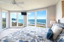 The Beacon, with Panoramic Views & Pool - Image 2