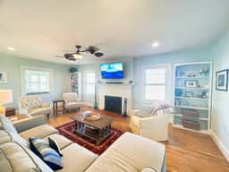 Blue Bay Home, Beachfront with Sunset Views - Image 4
