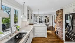 Cape Cod Home in Woodstock, Pet-Friendly & Wooded - Image 2