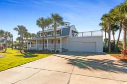 Holiday Isle Home, Pool, Balcony & Tiki Cruise - Image 5