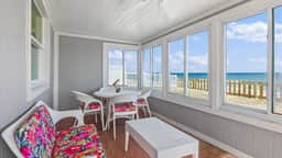 Little Kahuna with Beach Private Access & Deck - Image 3