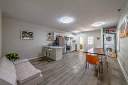 Orange Crush Townhome I, Beach & Pet-Friendly - Image 5