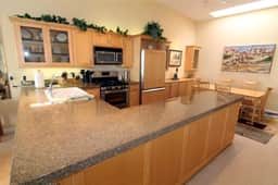 Surf Song Condo, Pool, Spa & Whale Watching, 3-Bed - Image 5