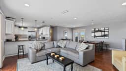 Bala Sands Estate, Oceanfront Deck & Direct Beach - Image 3
