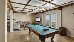 Turtles Nest Oceanfront Home with Beach Access - Image 3