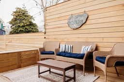 Swans Rest Townhouse, Close to Beach & Restaurants - Image 5