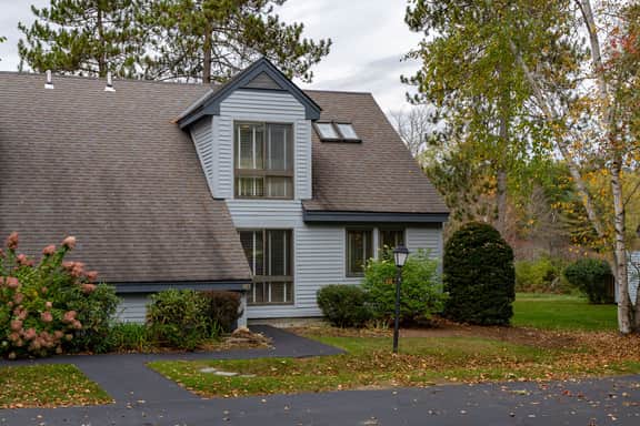 End-Unit Condo with Golf Views, Lakeland Village - Image 2