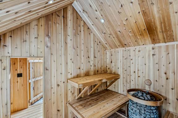 Blue & Sonny Hollow, Modern Cabin with Firepit - Image 5