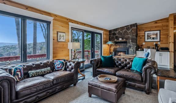 Screened-Porch Home, Killington Views & Pet-Friendly - Image 2