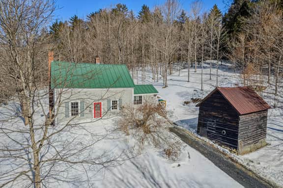 Riverside Cottage on the Ottauquechee River - Image 2