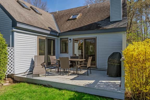 Condo with Fireplace, Lakeland Village, Pet-Friendly - Image 2