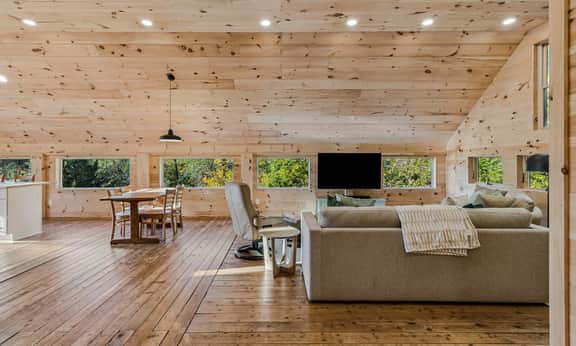 Reservoir Ridge Loft with Hot Tub & Sauna - Image 3