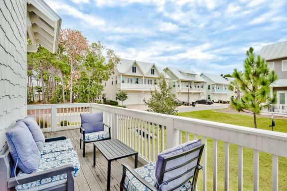 Feeling Tip Sea Townhouse with Pool & Golf Cart - Image 4